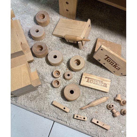 Tonka Workbench Wooden Toy With Tools & Accessories Creativity Fine Motor Skills - Picture 14 of 16